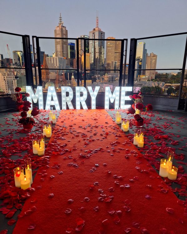 Hire these items for a DIY proposal